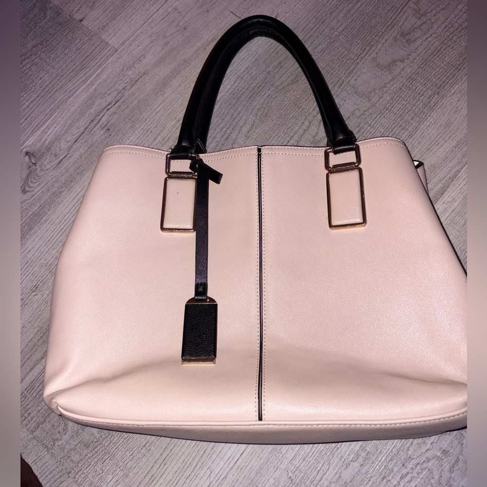 H&M Cream and Black Shoulder Bag